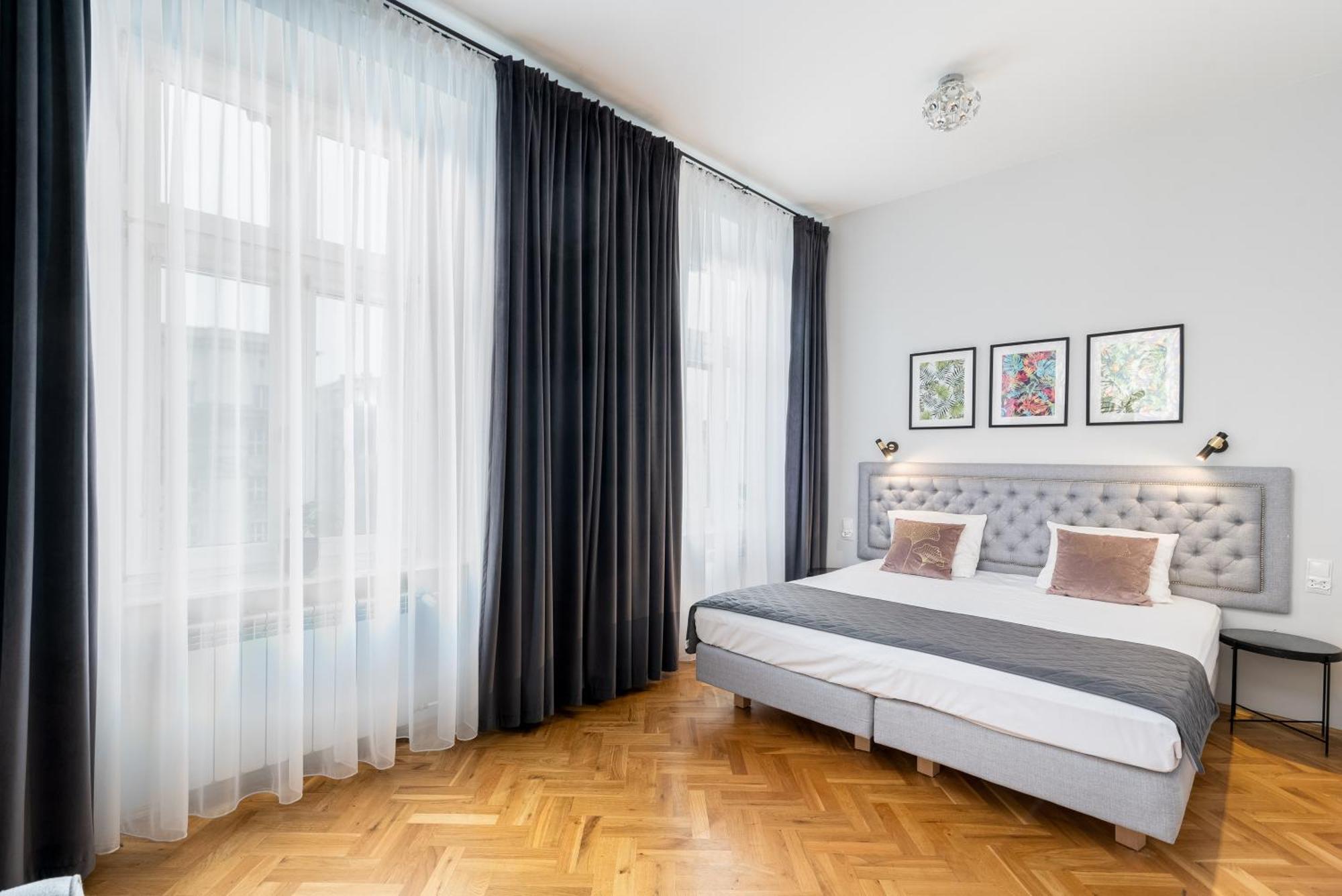 Wawel Apartments - Old Town Краков Экстерьер фото